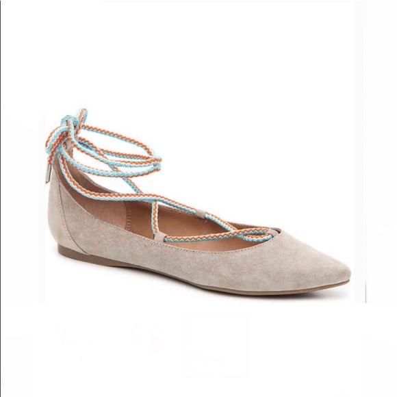 Steve Madden Tan, Orange, and Blue Point Flats - Picture 3 of 4